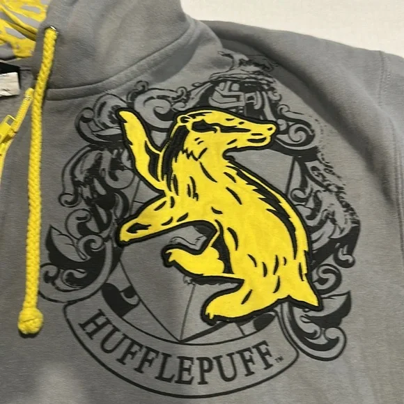 Universal Studios Harry Potter Gray Yellow black Hufflepuff Hoodie zipper packet - Picture 8 of 12